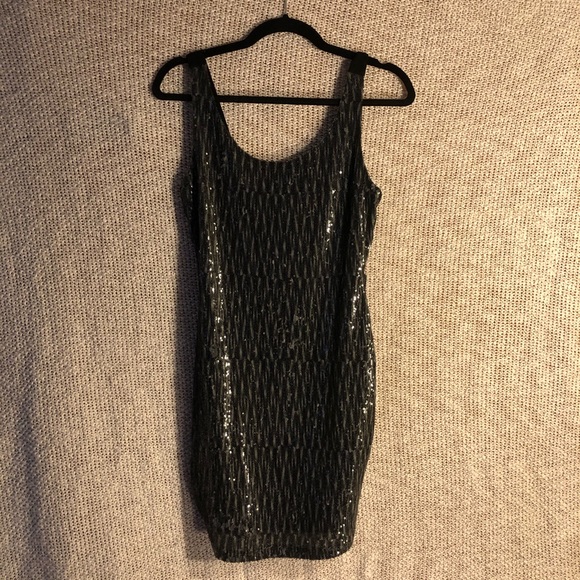 SOPRANO Shimmering Fitted Mini Dress! - Picture 7 of 9